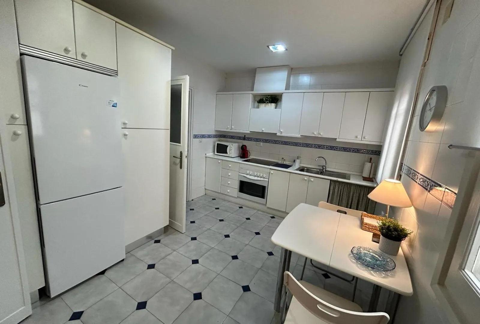2 Bedroom Apartment By Guadalquivir River Севилья Испания