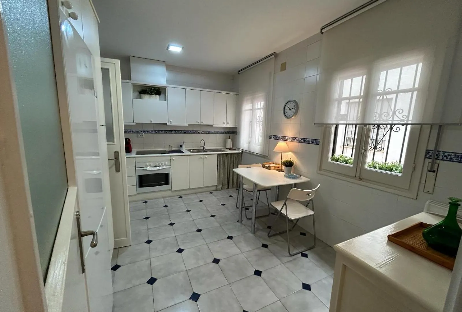 2 Bedroom Apartment By Guadalquivir River Sevilla
